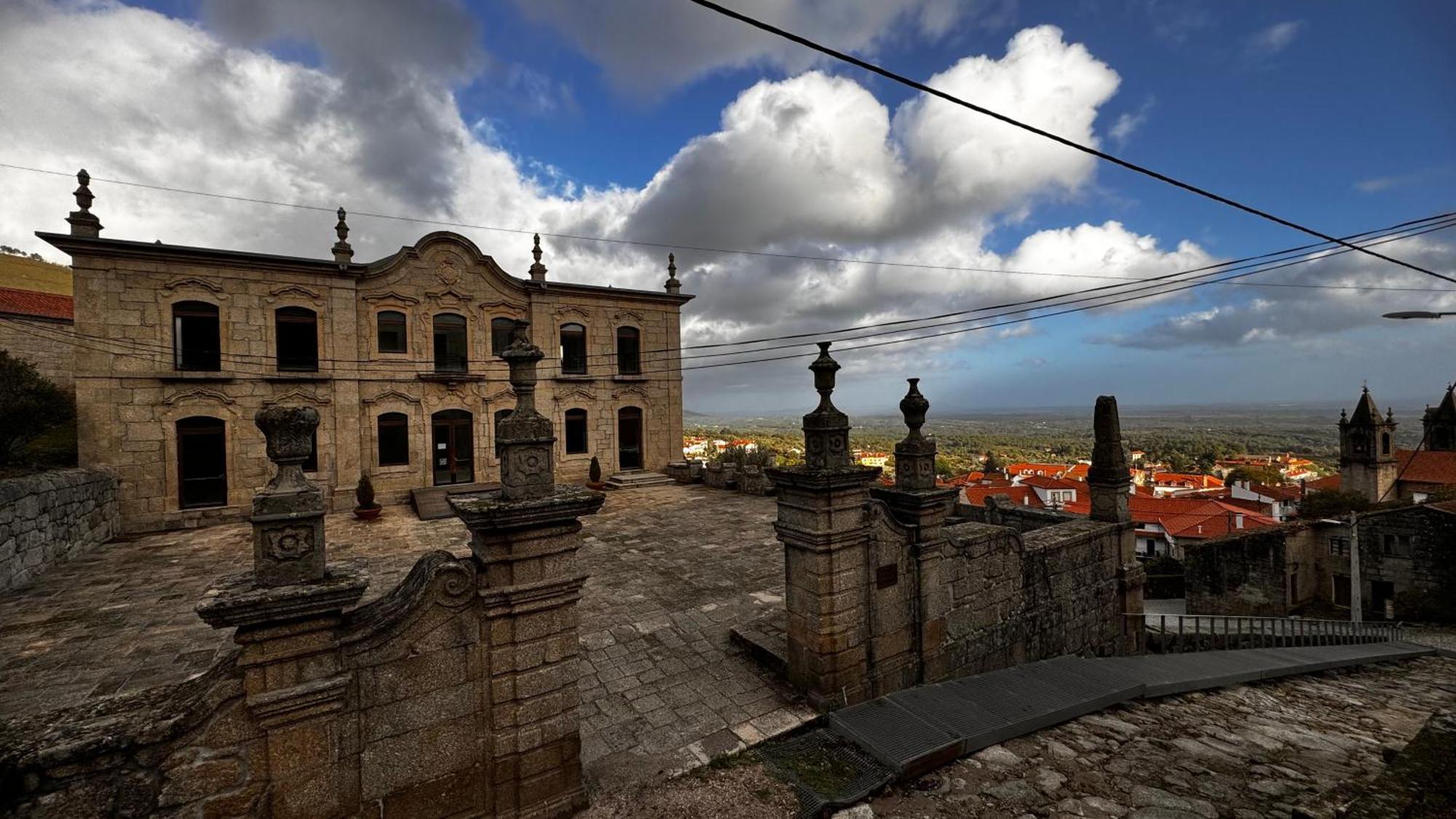 Casa Da Vila - Apartamento Duplex Alpedrinha エクステリア 写真